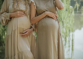 Pregnant women making babies